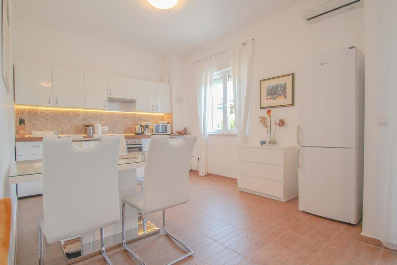 Lea Appartement Novigrad Istria Buitenkant foto