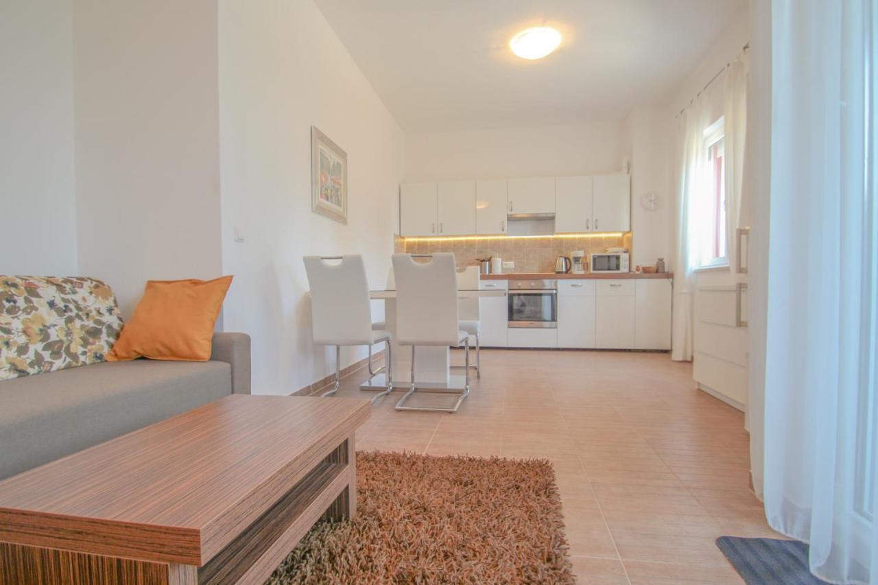 Lea Appartement Novigrad Istria Buitenkant foto