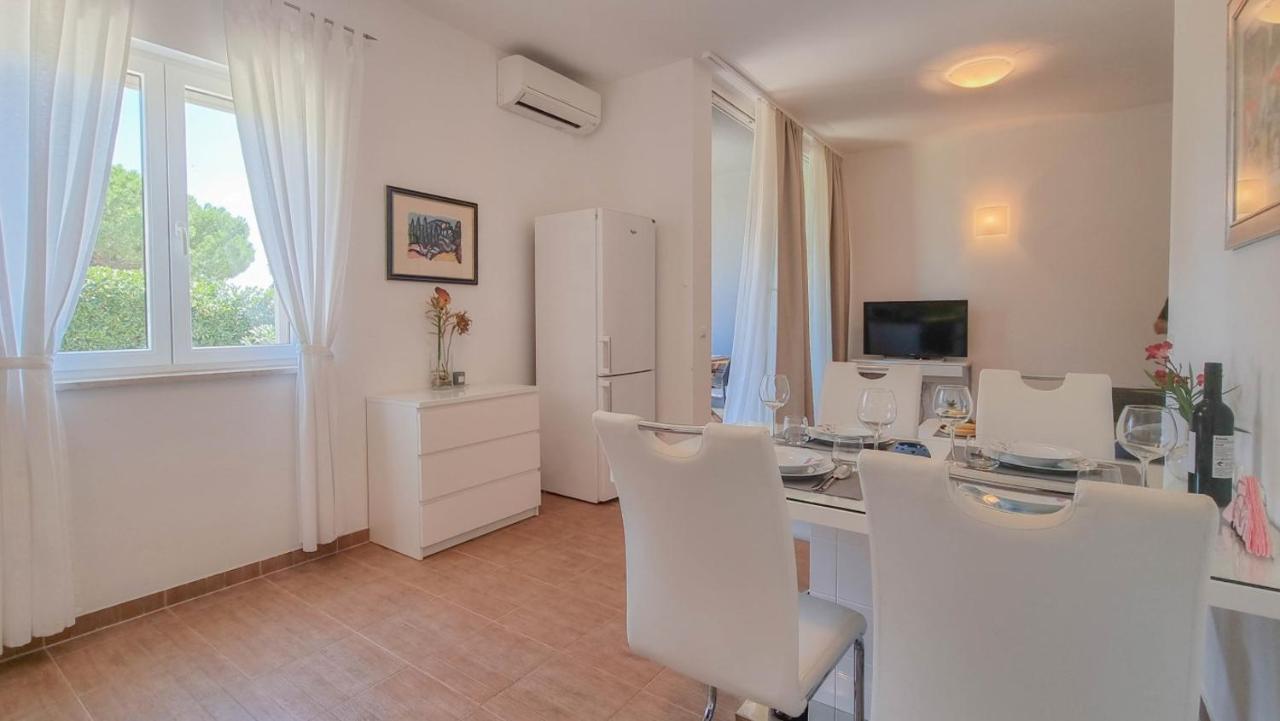 Lea Appartement Novigrad Istria Buitenkant foto