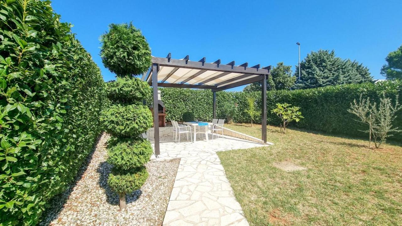 Lea Appartement Novigrad Istria Buitenkant foto