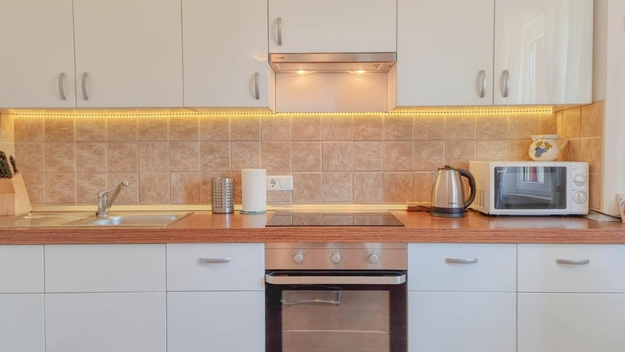 Lea Appartement Novigrad Istria Buitenkant foto