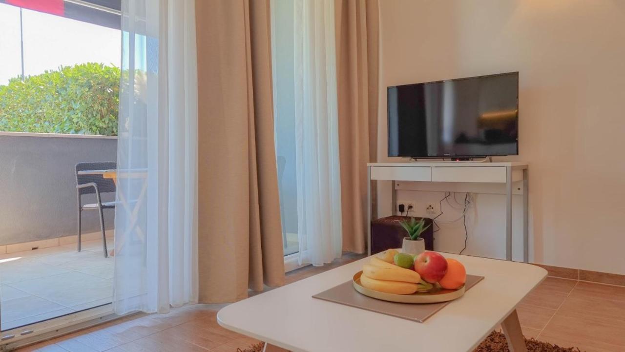 Lea Appartement Novigrad Istria Buitenkant foto