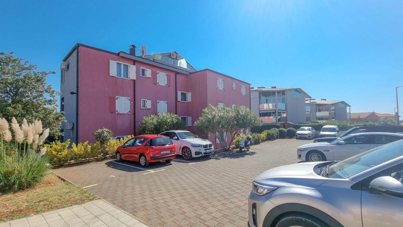 Lea Appartement Novigrad Istria Buitenkant foto