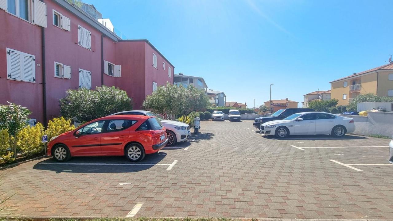 Lea Appartement Novigrad Istria Buitenkant foto