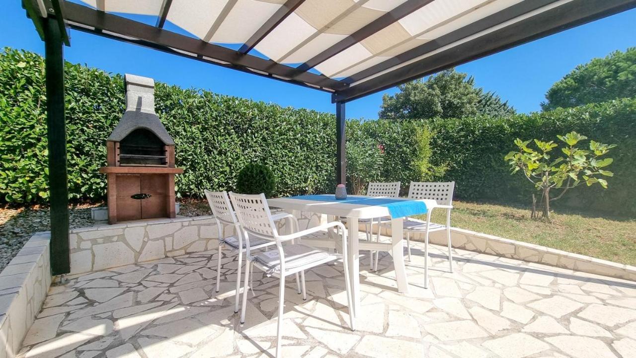 Lea Appartement Novigrad Istria Buitenkant foto