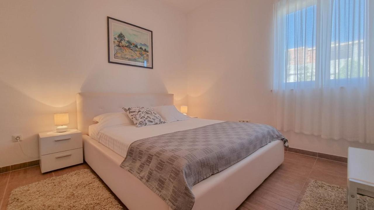 Lea Appartement Novigrad Istria Buitenkant foto